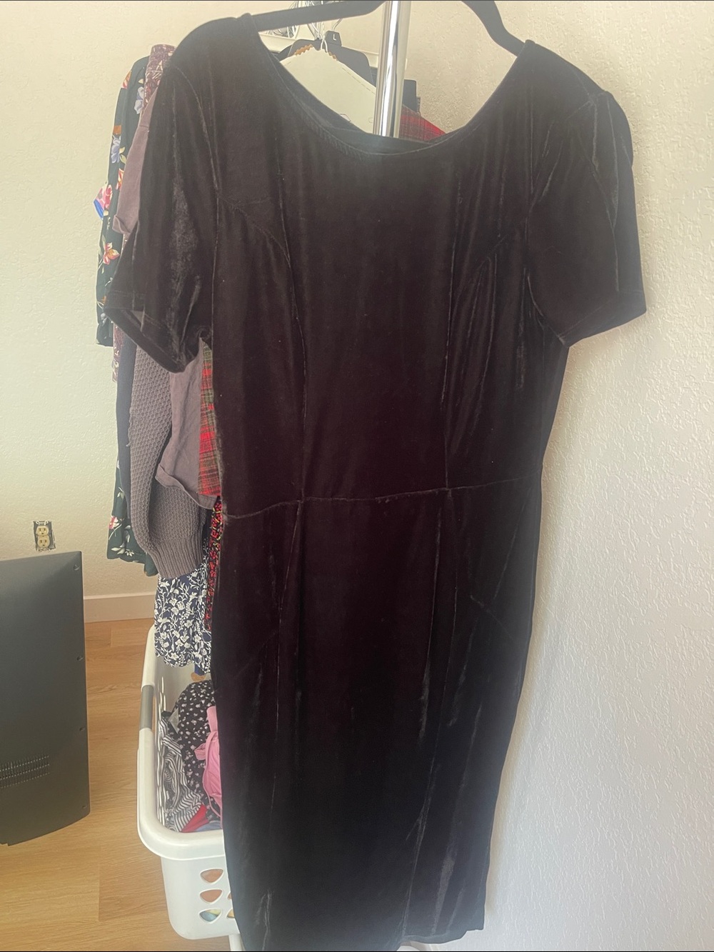 Unique Vintage Black Velvet Midi Dress